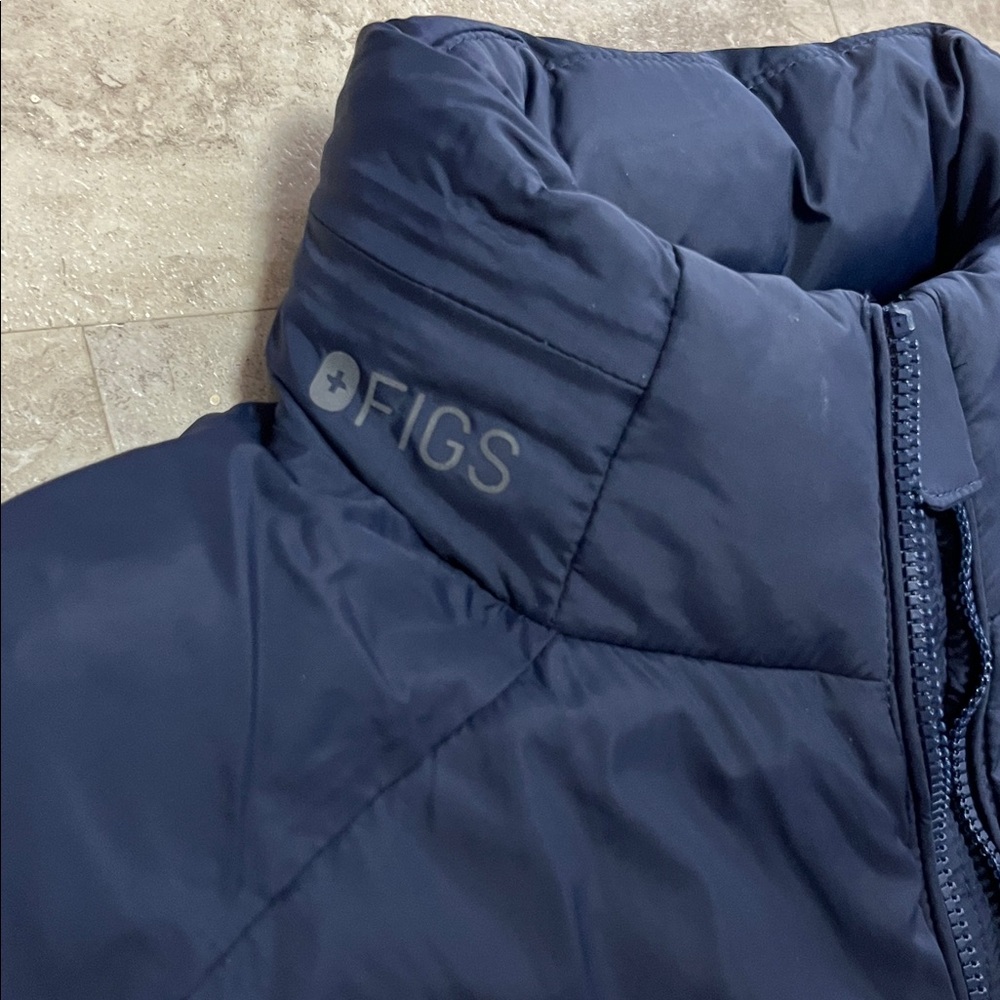 Figs Technical hoodedPerformance Outerwear in Dar… - image 4